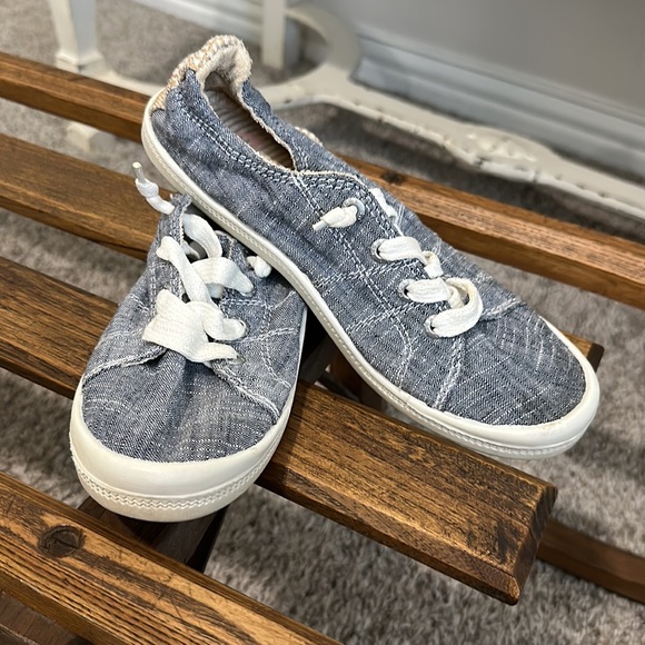 Roxy Canvas sneakers - Picture 2 of 6